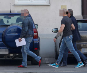 DOPROWADZENIE BYŁEGO WŁAŚCICIELA ZREPRYWATYZOWANEJ KAMIENICY PRZY UL. SKARYSZEWSKIEJ 11