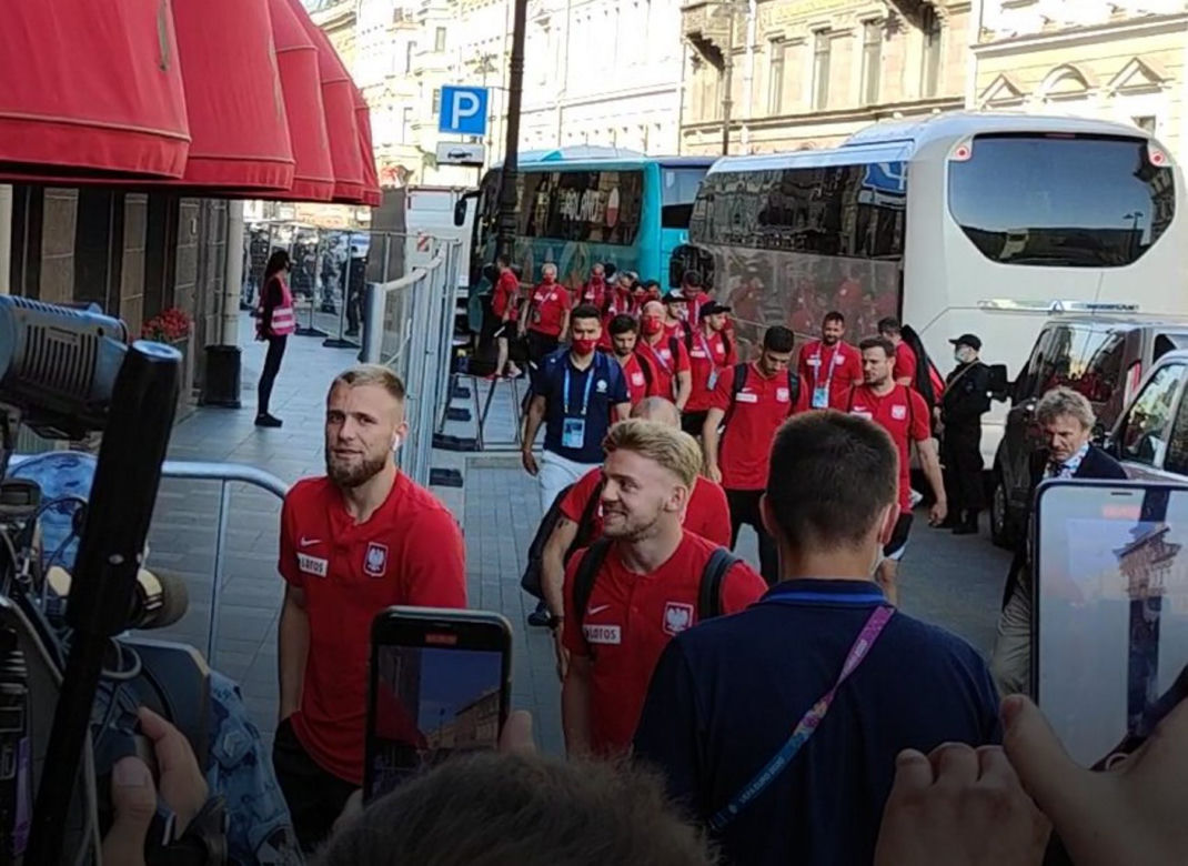 Reprezentacja Polski zameldowała się w hotelu w Petersburgu 