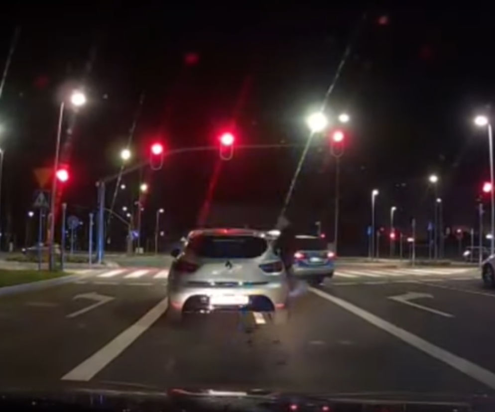 Gdańsk: Nocny pościg za pijanym szaleńcem! Wszystko nagrała kamera [WIDEO]