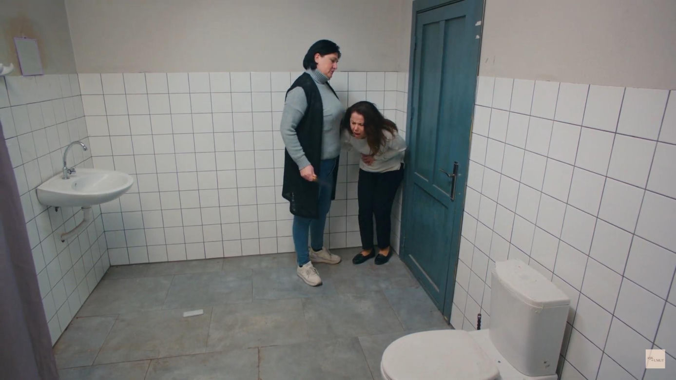 Brutalny atak na Gönül i dramatyczne rozminięcie z córką! 