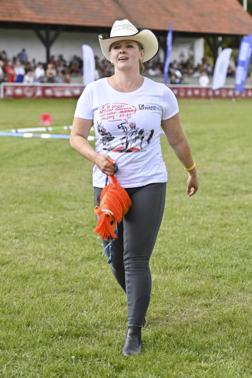 Anna Powierza