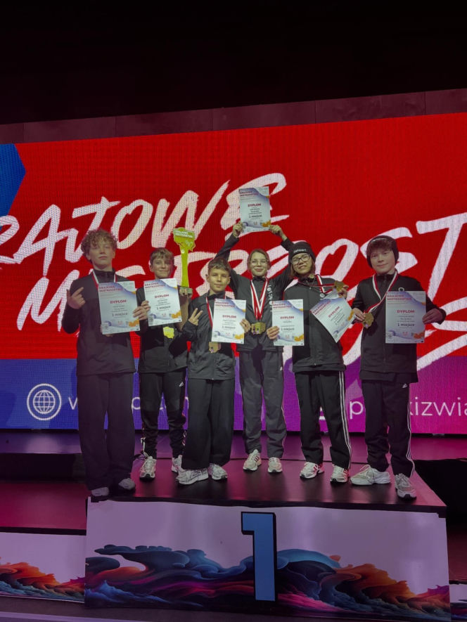 Sukces lubelskich tancerzy. LKS Breaking Dotsport z medalami