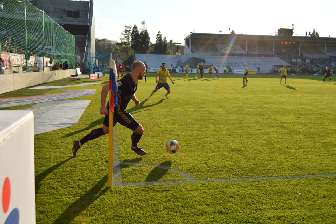 Górnik Zabrze - Arka Gdynia: Nieważny styl, ważne punkty [ZDJĘCIA KIBICÓW]