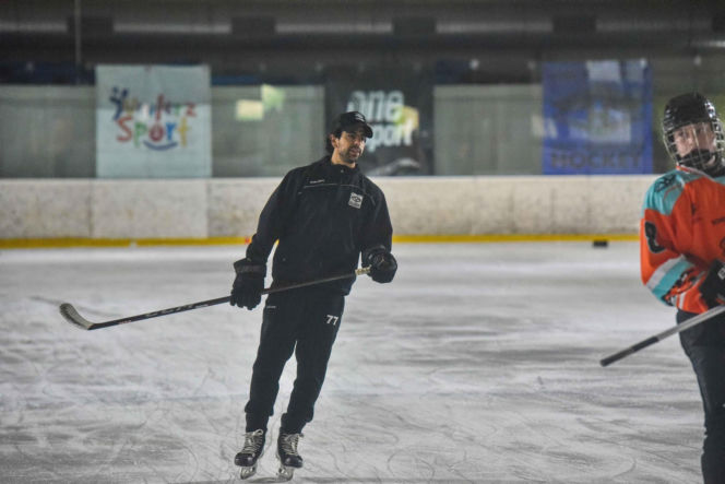 Latem trenują na łyżwach pod okiem trenerów z NHL