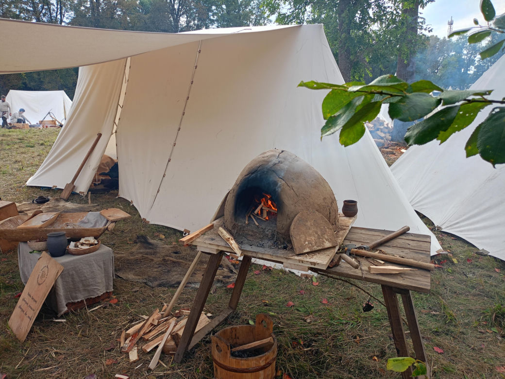 Odbywający się w Mrozach Festyn Archeologiczny to wydarzenie, które z roku na rok przyciąga coraz więcej umieszkańców regionu i turystów