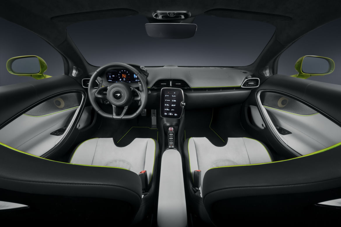 McLaren Artura (2021)