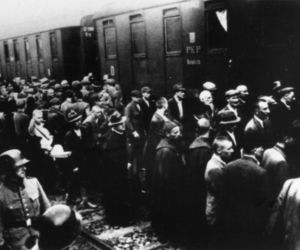 Tarnów. 80. rocznica pierwszego transportu do Auschwitz. Stąd wywożono ludzi na śmierć