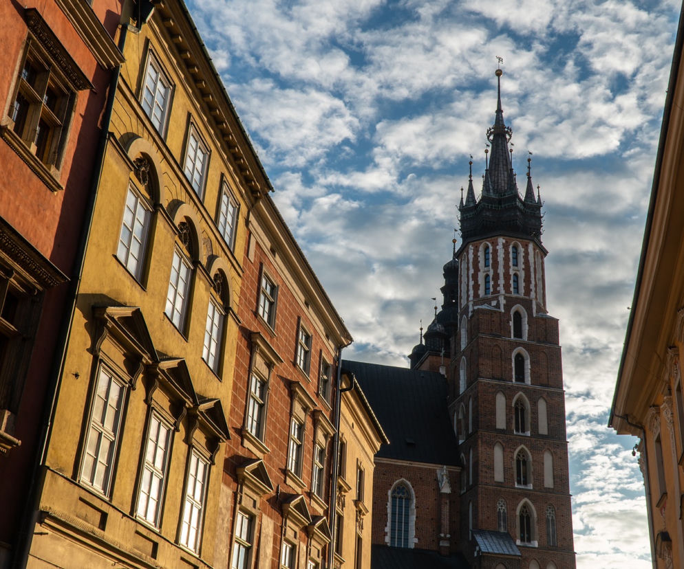 Piękny gest w Krakowie: Hejnalista odegrał hymn Polski!