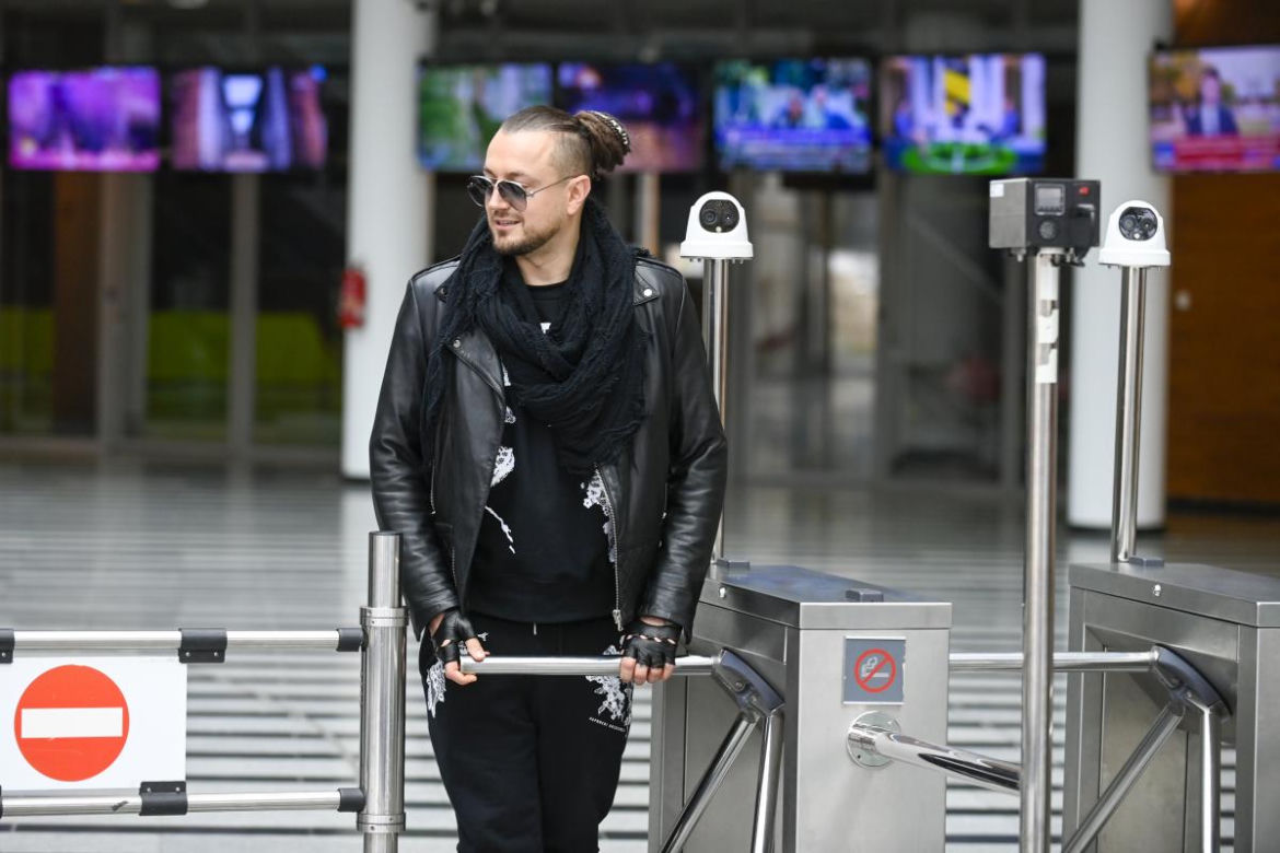 Michał Baron przeszedł kolosalną metamorfozę! Jak zmieniał się muzyk na przestrzeni lat?