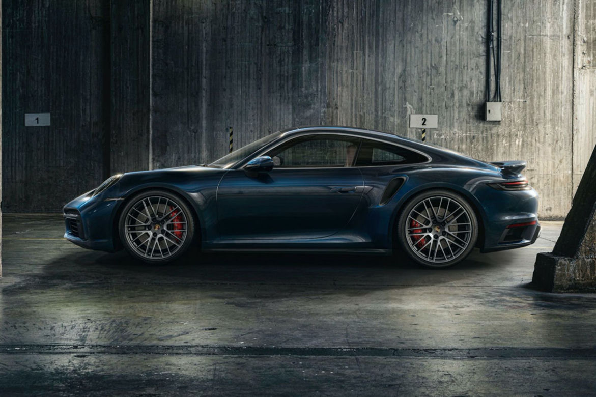 (2021) Porsche 911 Turbo