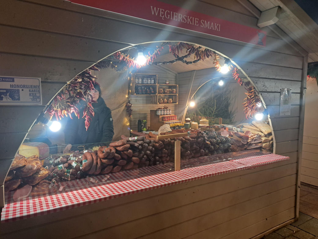 Jarmark Bożonarodzeniowy 2025 na Rynku Głównym w Krakowie. Jedzenie drogie jak nigdy