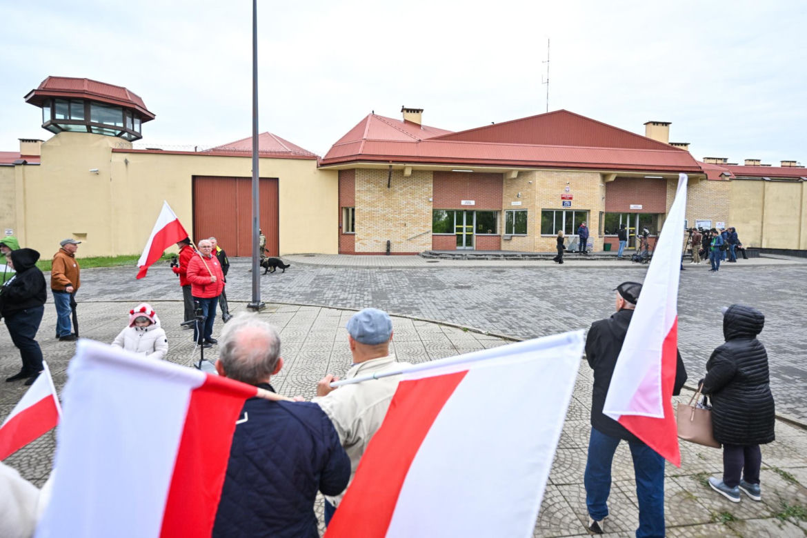 Matecki opuścił areszt