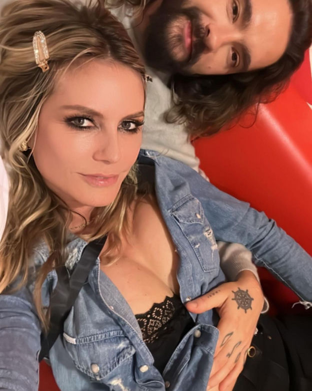 50-letnia Heidi Klum całkiem nago. Zakryła się tylko pudełkiem z chińszczyzną
