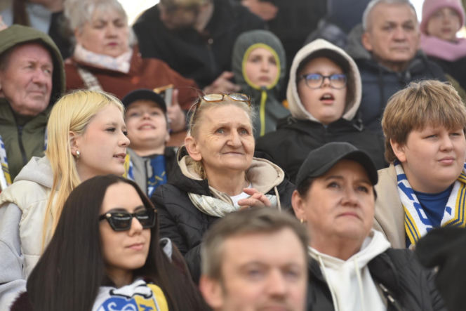 PRES Grupa Deweloperska Toruń - Stelmet Falubaz Zielona Góra, zdjęcia kibiców i zawodników ze sparingu na Motoarenie