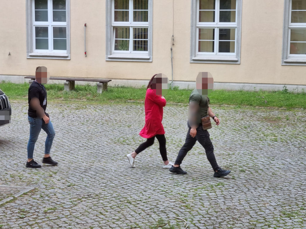 Pijana kobieta wjechała samochodem do sklepu