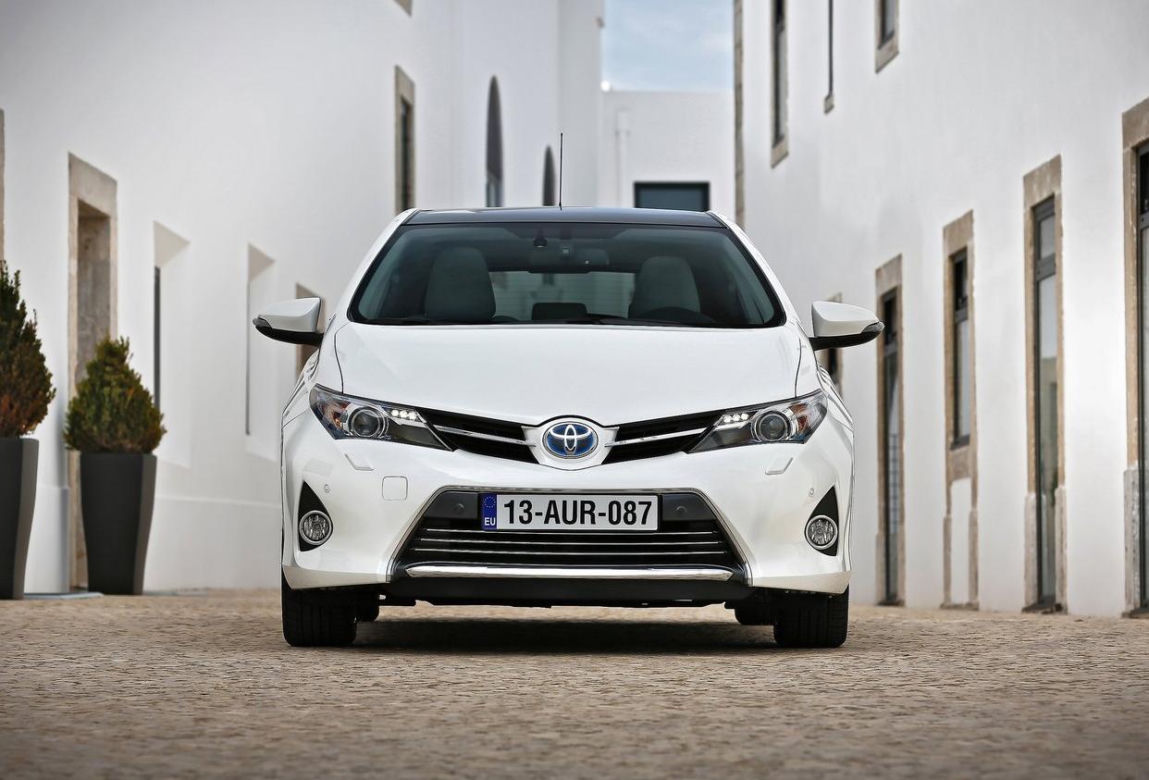 Toyota Auris II Hybrid