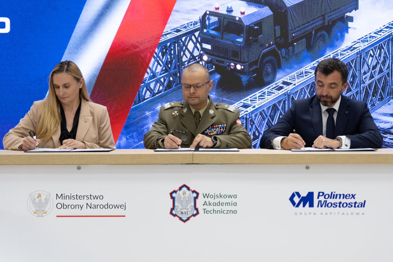 Pierwszy most składany „CIS” dla wojska. Umowa WAT z Polimex-Mostostal