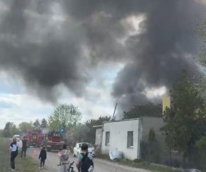 Pożar hali magazynowej