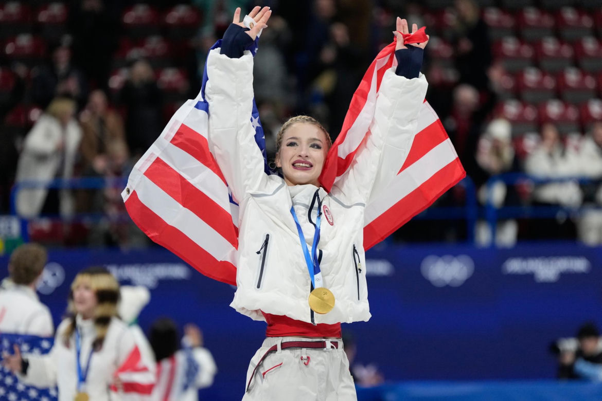 Amber Glenn zdobyła złoto dla USA, musiała zrezygnowac z mediów przez fanatyków Trumpa