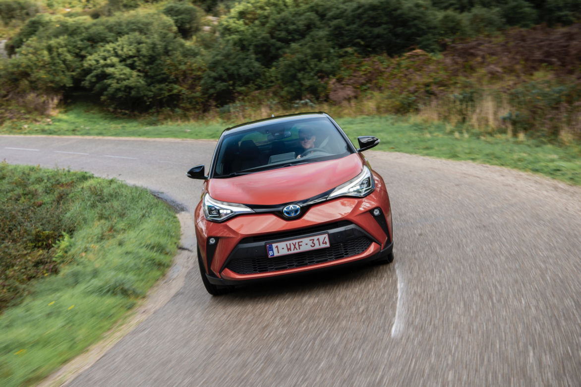 Toyota C-HR 2.0 Hybrid Dynamic Force 184 KM e-CVT