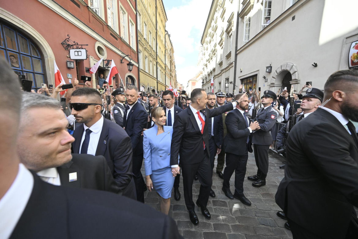  Karol Nawrocki przejmuje symboliczne zwierzchnictwo nad Orderem Orła Białego i Orderem Odrodzenia Polski
