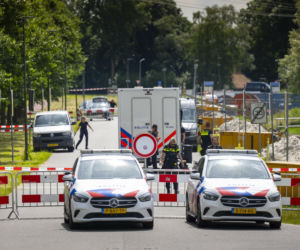 15-latka zabiła rodziców, fotki z miejsca zbrodni rozesłała do kolegów z klasy 15-latka podejrzana o zabójstwo rodziców. Zdjęcia z miejsca zbrodni miała wysłać rówieśnikom