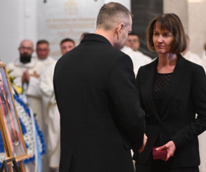 Karol Nawrocki na pogrzebie Jacka Magiery