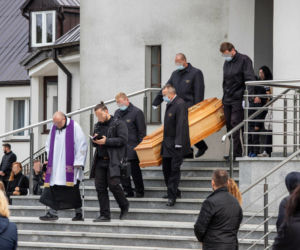 Pogrzeb Bezczela. Rodzina i przyjaciele pożegnali rapera [ZDJĘCIA]
