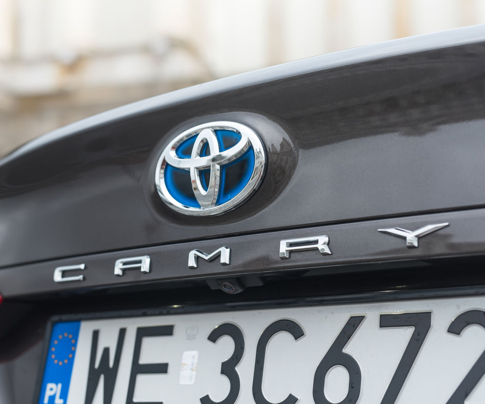 Toyota Camry 2.5 Hybrid 218 KM e-CVT Executive + VIP