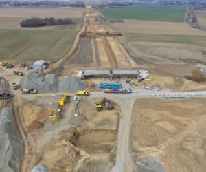 Budowa trasy S8 nabiera tempa. Ten odcinek pod Wrocławiem będzie gotowy najszybciej