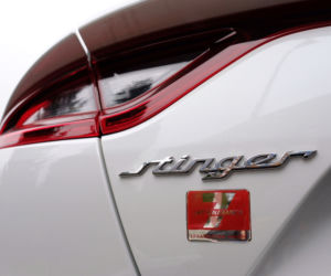 Kia Stinger 2.0 T-GDI 255 KM GT Line w polskiej policji