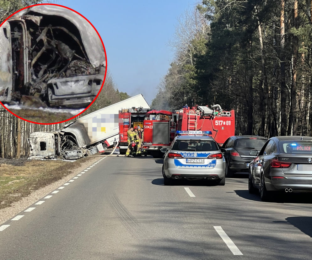 Mała osobówka stanęła w ogniu. Spłonął kierowca