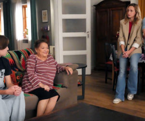 Barwy szczęścia odc. 3339. Lucyna (Grażyna Zielińska), Emil (Artem Malaszczuk), Asia (Anna Gzyra), Hubert (Marek Molak)