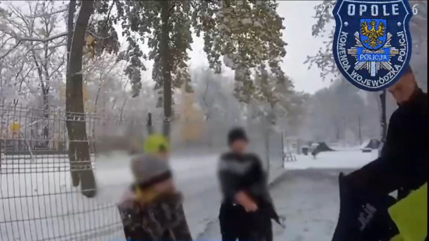 Nysa. Troje dzieci uwięzionych w niecce na skateparku. Groziło im zamarznięcie