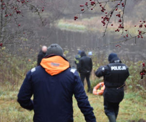 Bez nóg, bez rąk i bez głowy. Korpus zabitej kobiety pływał w stawie. Na ciało natknęli się turyści