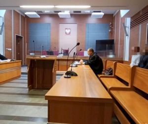 Rafał i Aleksander pobili Adama Niedzielskiego w centrum miasta. Były minister okazał im łaskę