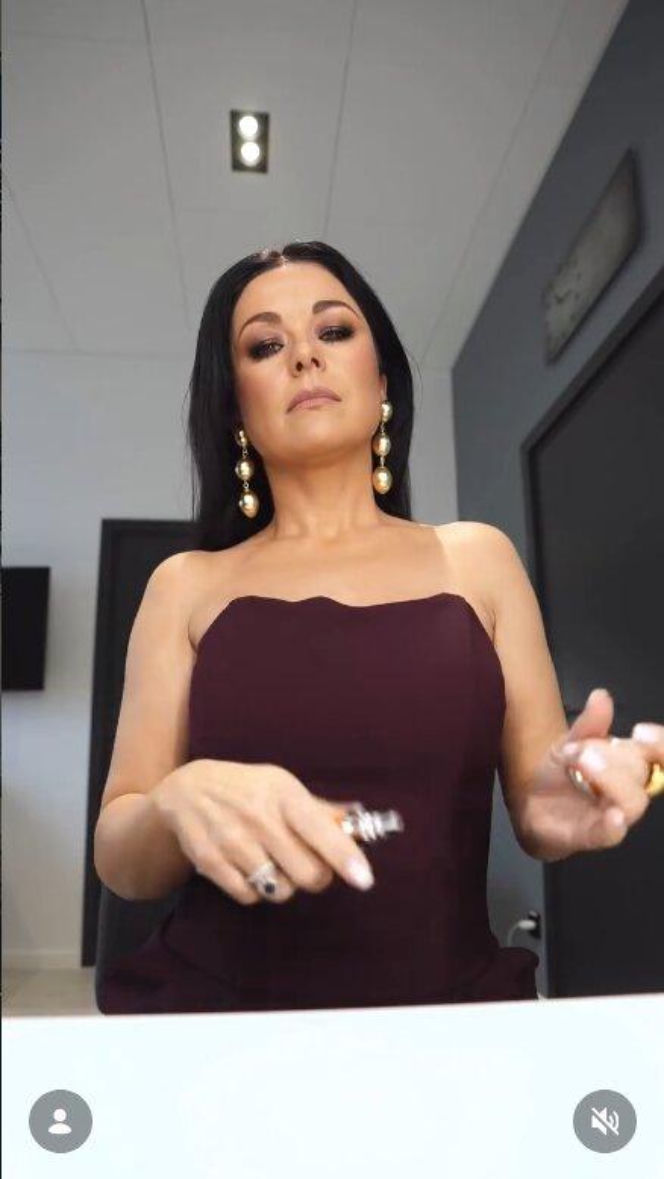 Z brzydkiego kaczątka w wielką diwę Polsatu. Cichopek znowu zaskoczyła