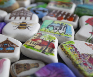 Znalazłeś kamień w Krakowie? To może być zaproszenie na Warmię i Mazury