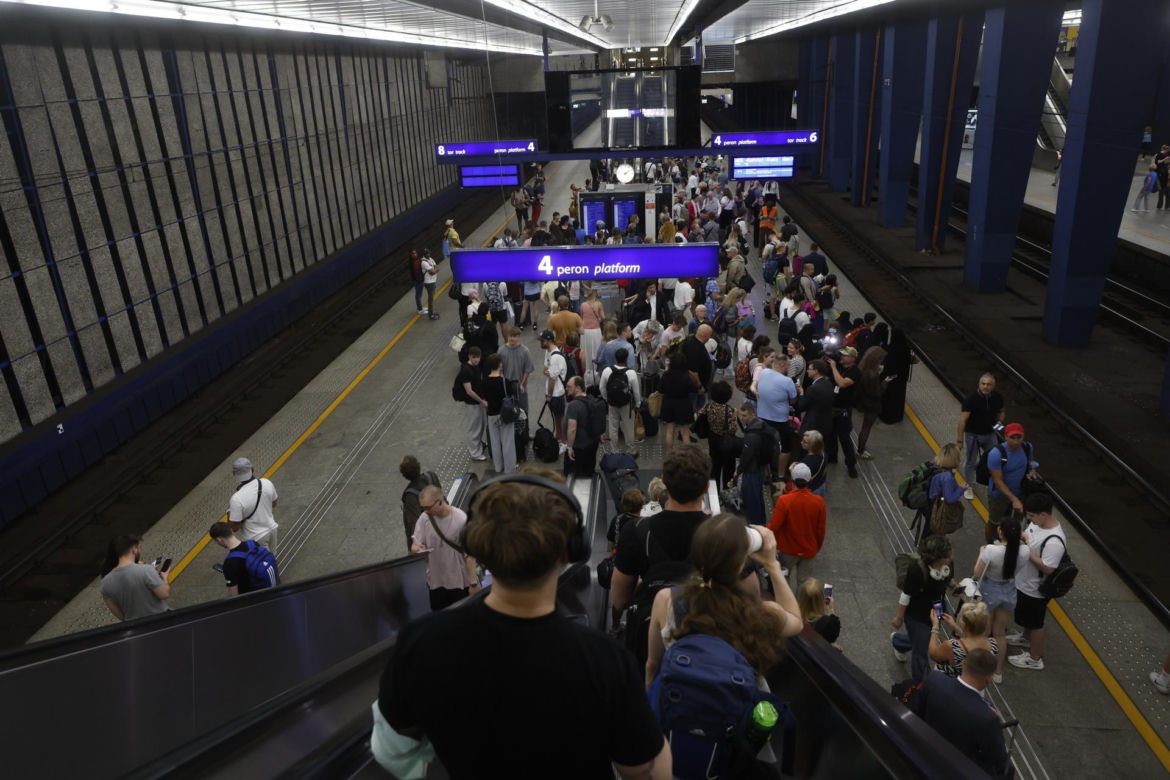 Pierwszy pociąg do Rijeki odjechał z Warszawy! Tłumy pasażerów. Wszystkie miejsca zajęte
