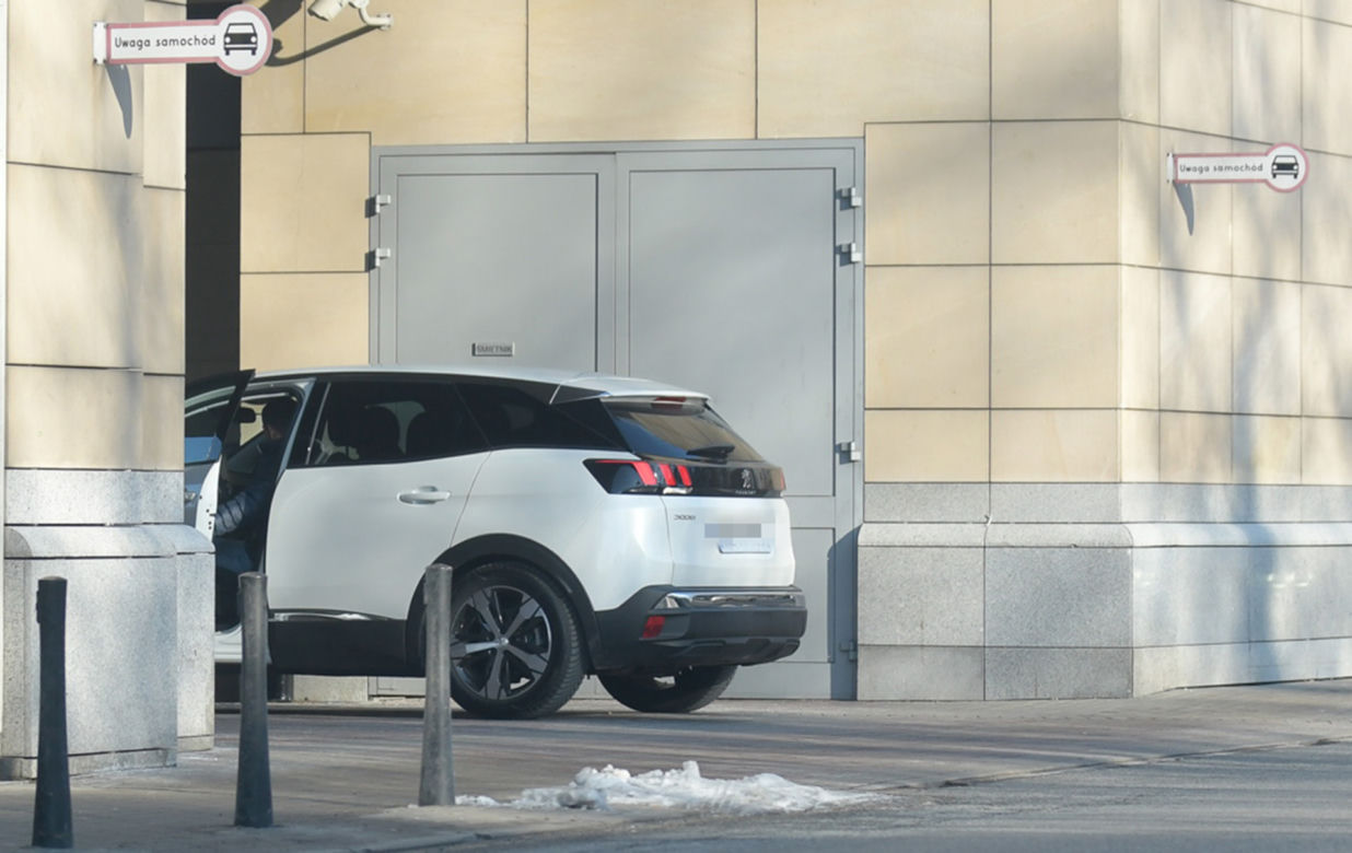 Taką furą wożą Santosa po Warszawie