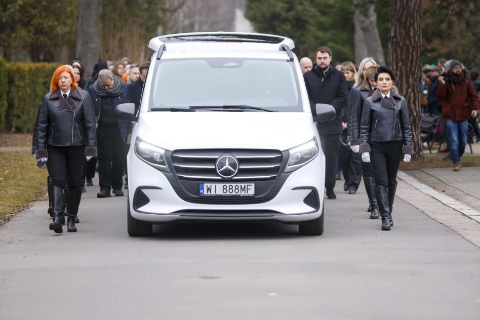 Agnieszka Maciąg spoczęła na Powązkach. Tak bliscy pożegnali uwielbianą modelkę