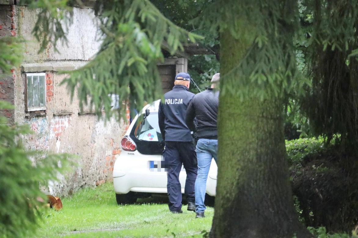 Syn zabił rodziców?! Szukali go policjanci z trzech województw