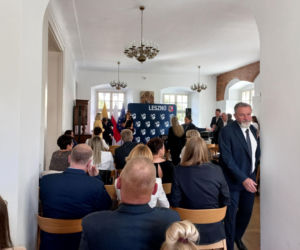 Dwadzieścioro młodych zdolnych. W Lesznie wręczono Laury Oświaty