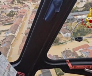 Lawina zmiażdżyła dom. 32-latek zginął, ratując kobietę