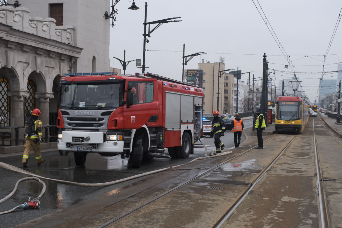 Płomienie buchały na moście