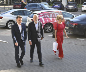 Tusk wezwał na dywanik KO