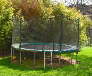 Trampoliny ogrodowe