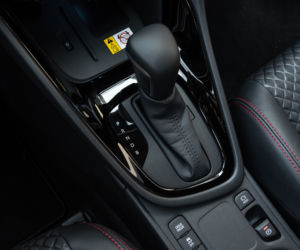 2020 Toyota Yaris 1.5 HYBRID Premiere Edition (Tokyo Fusion)