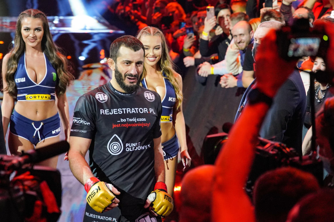 Taką przemianę przeszedł Mamed Khalidov