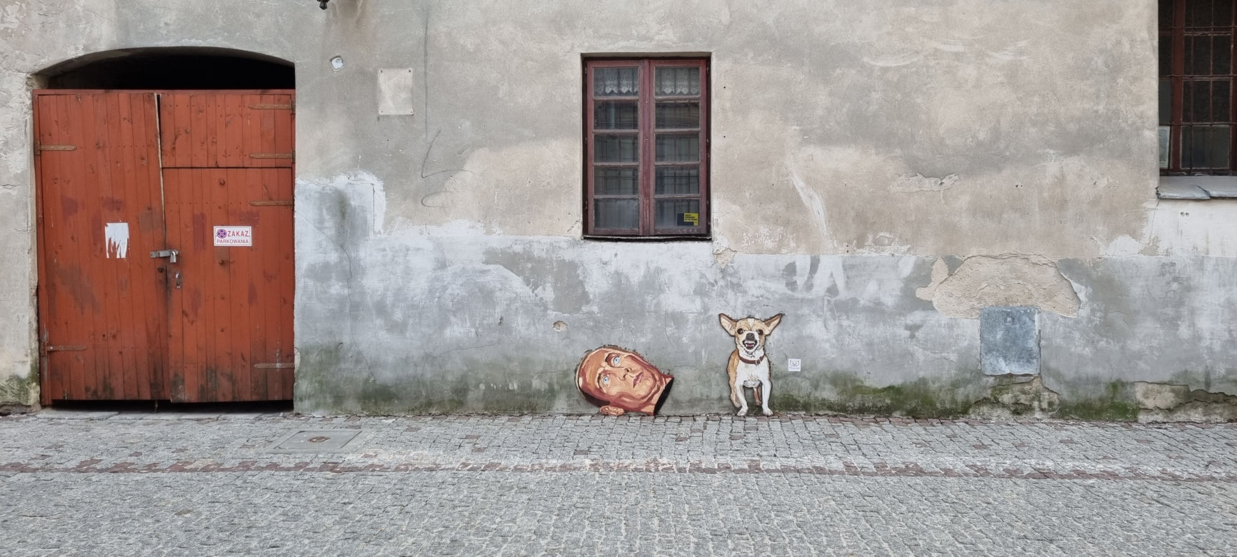 Antywojenna grafika pojawiła się na Starym Mieście w Lublinie